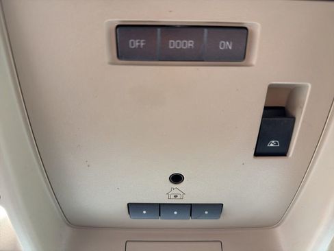 Used 2018 Chevrolet Silverado 2500 LTZ w/ Duramax Plus Package image 51