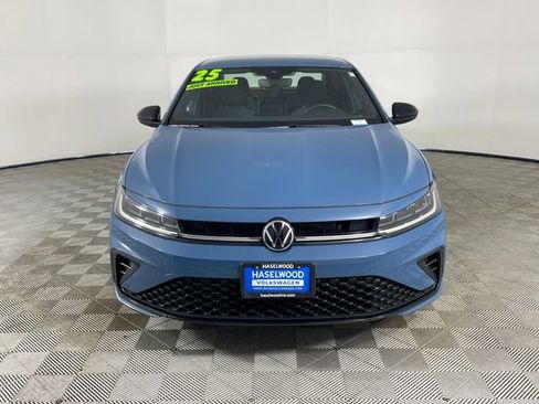 Used 2025 Volkswagen Jetta Sport image 26