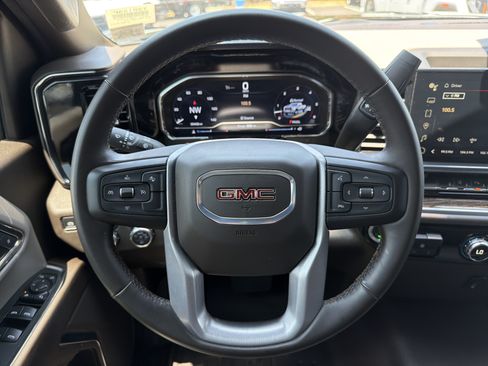Used 2024 GMC Sierra 3500 SLE AWD/4WD image 18