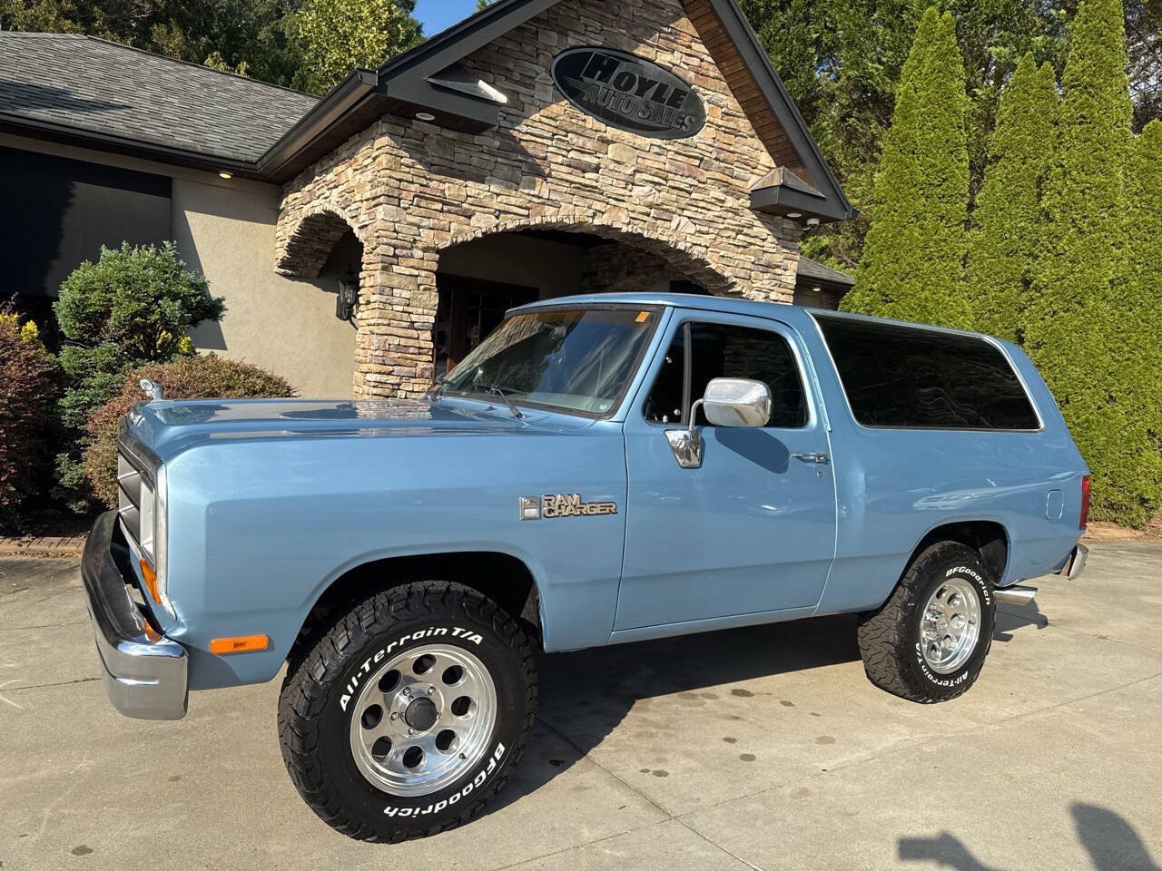 Used 1988 Dodge Ramcharger 4WD image 2