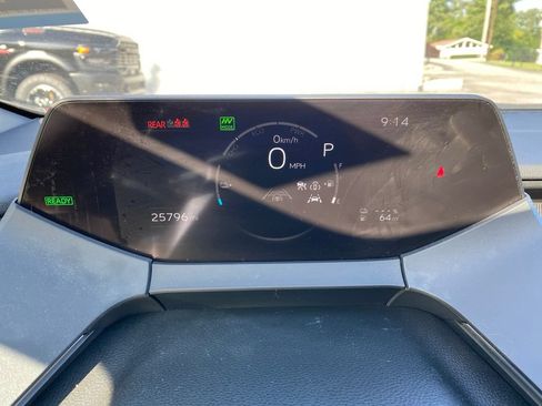 Used 2023 Toyota Prius Prime FWD image 18