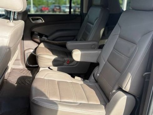 Used 2020 GMC Yukon XL Denali w/ Open Road Package RWD image 26