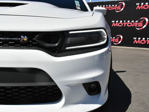 Used 2020 Dodge Charger Scat Pack w/ Dynamics Package RWD image 11