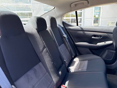 Used 2025 Nissan Sentra SR FWD image 37