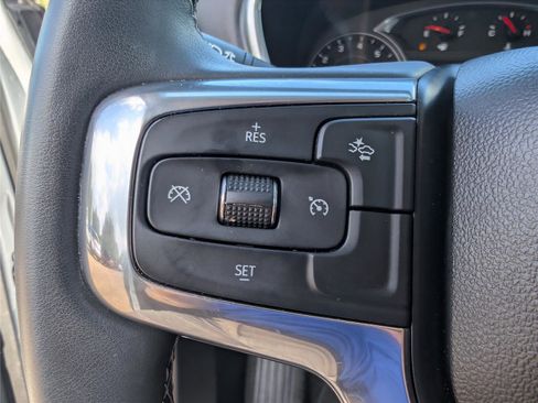 Used 2024 Chevrolet Blazer LT w/ Sound & Technology Package FWD image 27