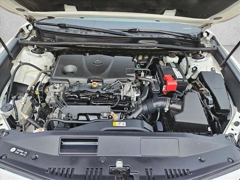 Used 2019 Toyota Camry LE image 22