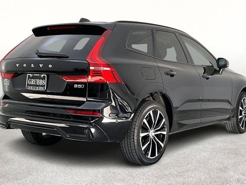 Used 2025 Volvo XC60 B5 Plus w/ Protection Package Premier image 15