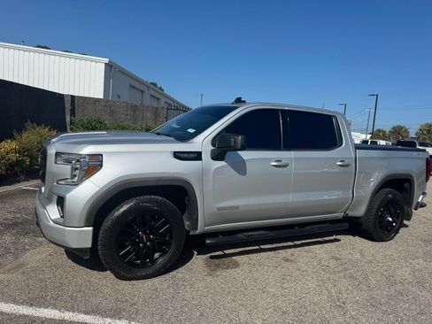 Used 2022 GMC Sierra 1500 Elevation AWD/4WD image 2