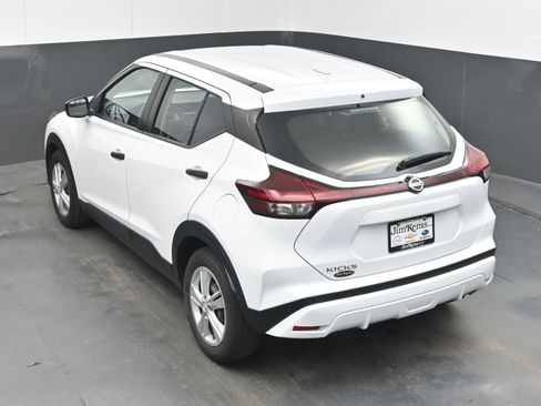 Used 2021 Nissan Kicks S FWD image 34