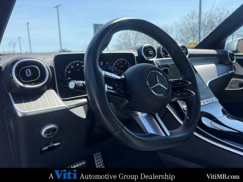 Certified 2024 Mercedes-Benz GLC 300 4MATIC image 17