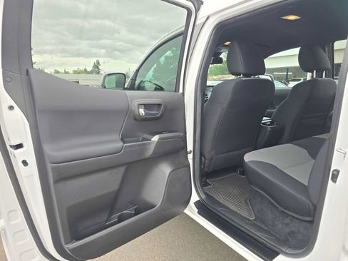 Used 2023 Toyota Tacoma TRD Sport w/ Advanced Technology Package AWD/4WD image 16