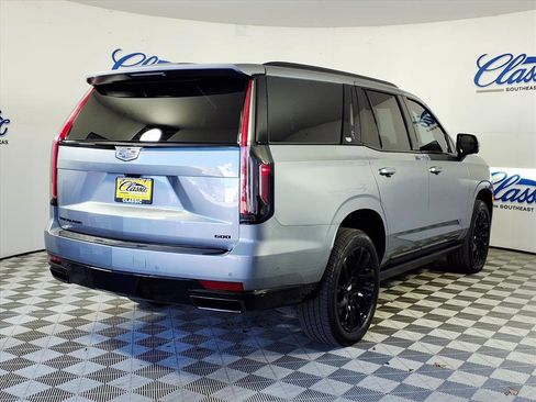 Used 2023 Cadillac Escalade Sport Platinum w/ LPO, ONYX Package image 6