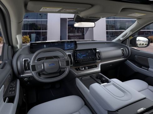 New 2026 Ford Expedition Max Platinum w/ Platinum Ultimate Package AWD/4WD image 11