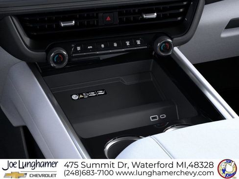 New 2026 Chevrolet Suburban Premier image 23