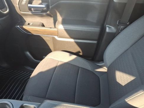 Used 2022 Chevrolet Silverado 1500 LT w/ Work Truck Package AWD/4WD image 15