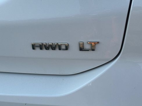Used 2024 Chevrolet Equinox LT AWD/4WD image 6