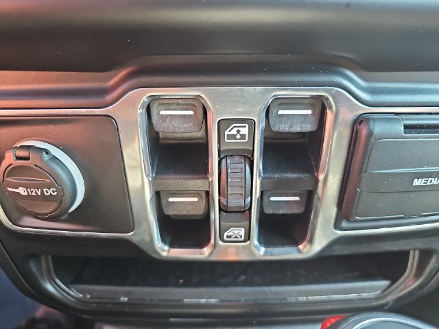 Used 2022 Jeep Wrangler Unlimited Sport AWD/4WD image 28
