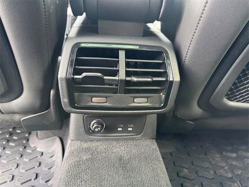 Used 2021 Audi Q3 2.0T Premium Plus w/ Premium Plus Package image 24