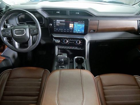 Used 2024 GMC Sierra 1500 Denali Ultimate image 11