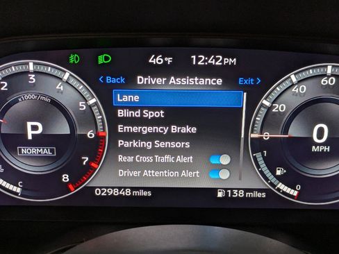 Used 2022 Mitsubishi Outlander SEL image 10