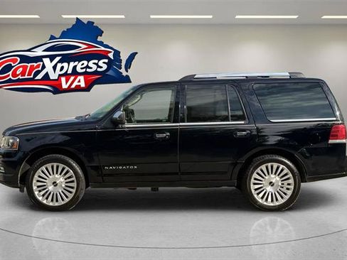 Used 2016 Lincoln Navigator Select AWD/4WD image 24