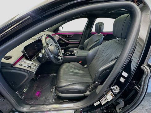Used 2023 Mercedes-Benz S 580 S 580 w/ AMG Line image 16