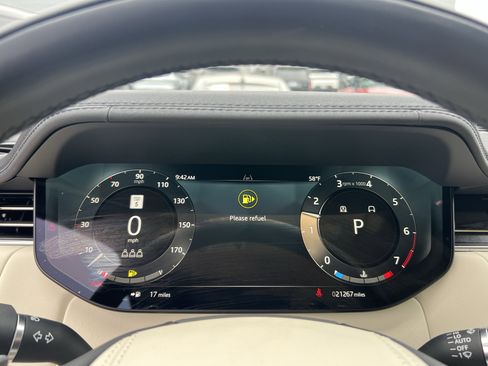 Certified 2024 Land Rover Range Rover SE AWD/4WD image 26