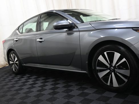 Used 2019 Nissan Altima 2.5 SL FWD image 19