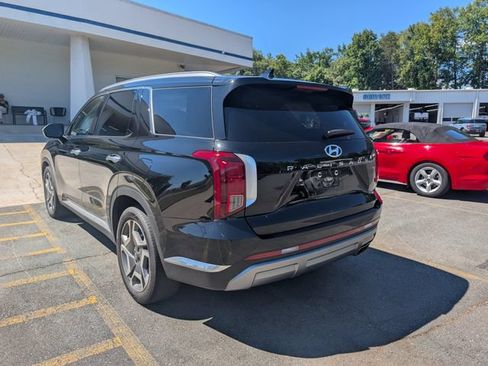 Used 2024 Hyundai Palisade Limited AWD/4WD image 3