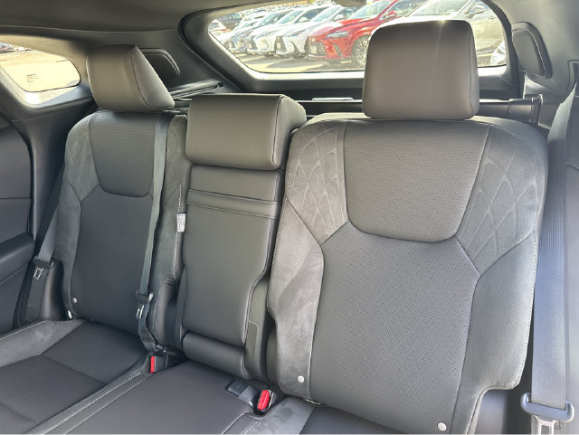 New 2026 Lexus RX 350 w/ Convenience Package AWD/4WD image 18