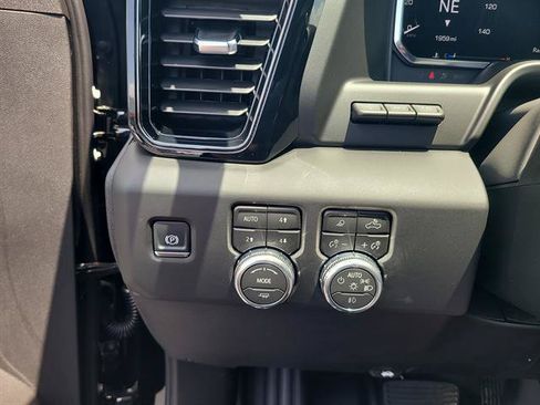 Used 2026 GMC Sierra 1500 AT4 w/ Technology Package AWD/4WD image 45