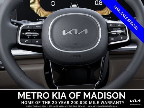New 2026 Kia Carnival LXS FWD image 22