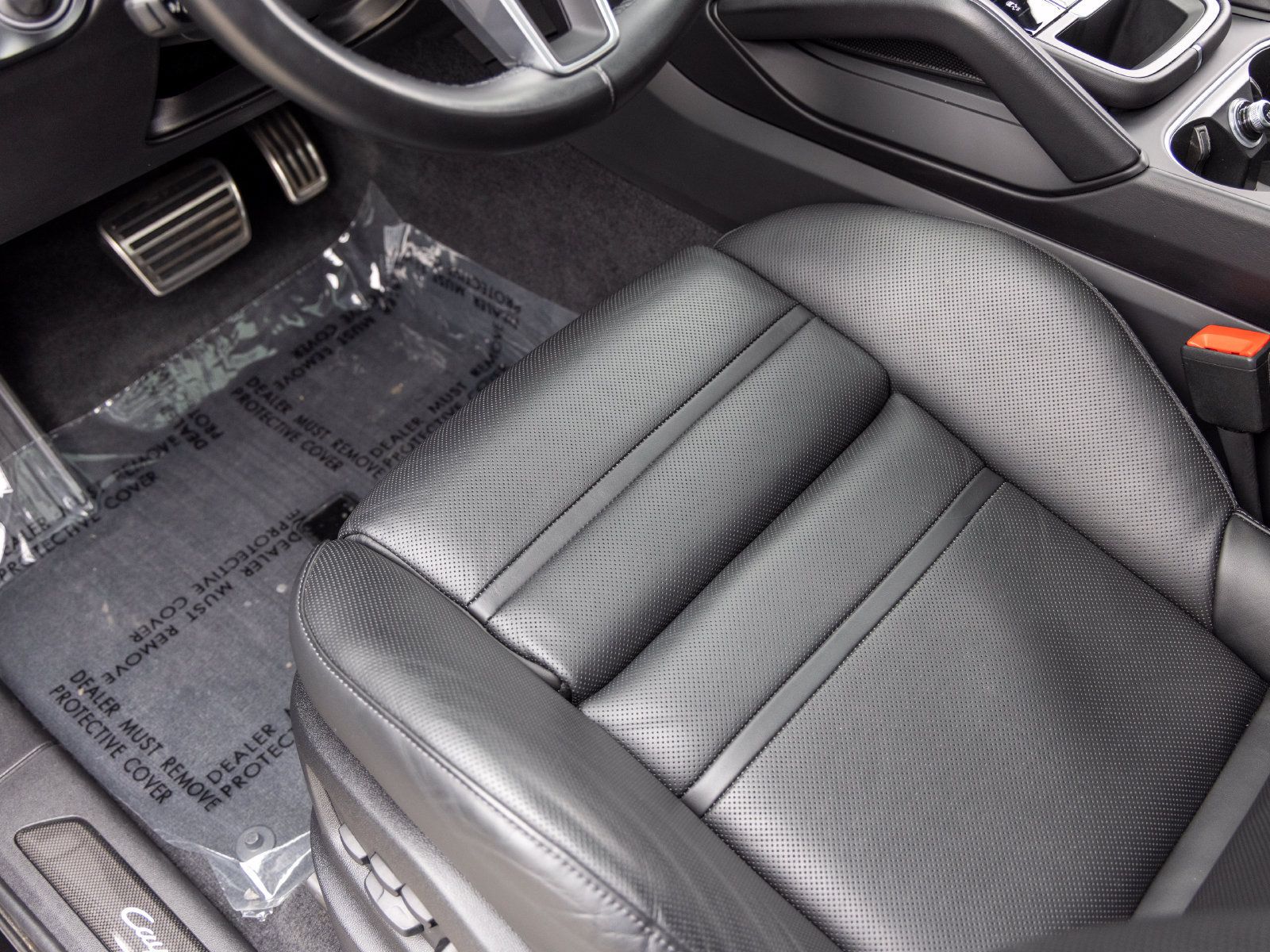 Certified 2023 Porsche Cayenne GTS AWD/4WD image 32