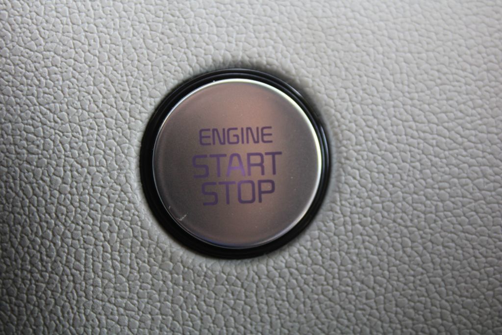 Certified 2023 Kia Sorento SX AWD/4WD image 34