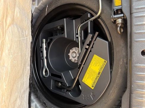 Used 2012 Lexus CT 200h Premium w/ Premium Audio Pkg image 25