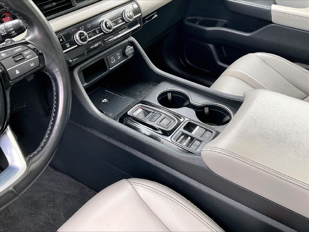 Used 2024 Honda Pilot Touring image 21