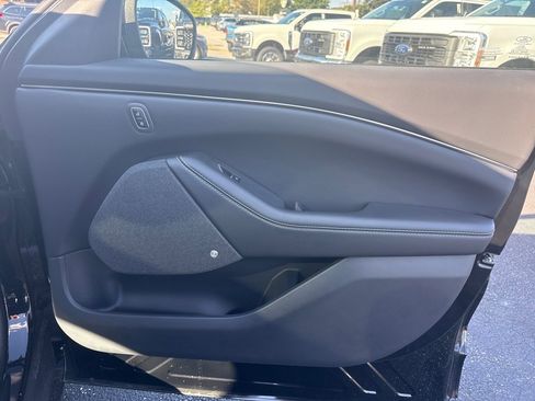 New 2025 Ford Mustang Mach-E Premium image 33