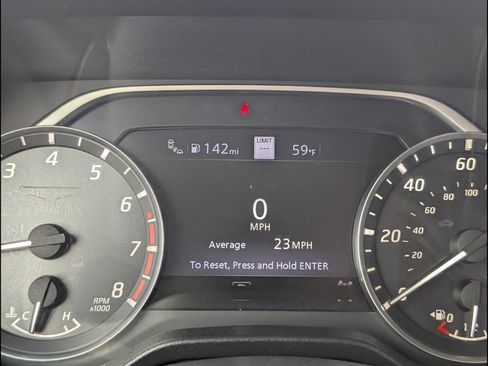 Used 2020 Nissan Titan SV w/ SV Convenience Package image 21