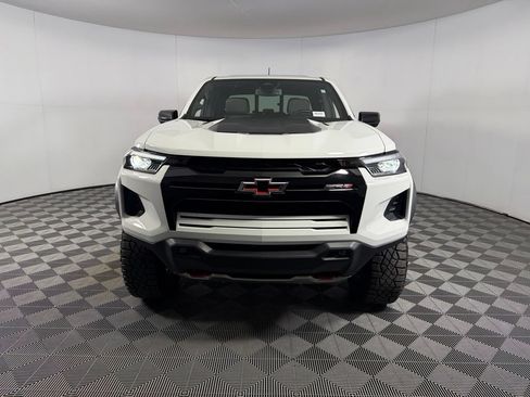 Used 2026 Chevrolet Colorado ZR2 AWD/4WD image 3