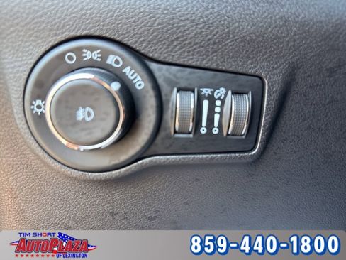 Used 2023 Jeep Compass Altitude image 23