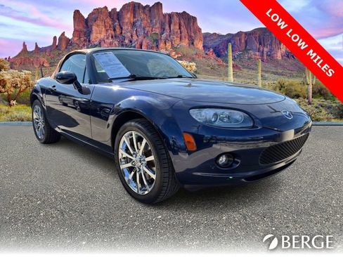 Used 2007 MAZDA MX-5 Miata Grand Touring w/ Premium Pkg image 9