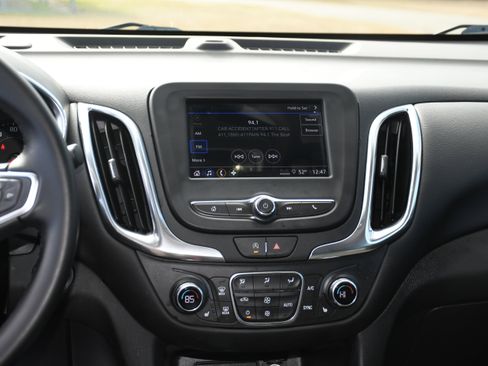 Used 2024 Chevrolet Equinox LT image 16