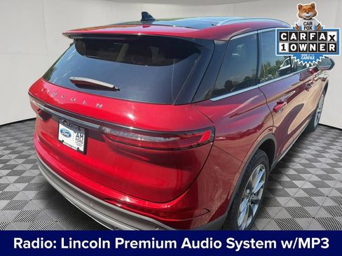 Used 2022 Lincoln Corsair AWD w/ Premium Package image 8