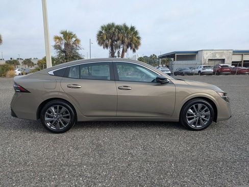 New 2026 Nissan Sentra SL w/ Floor Mat Package FWD image 3