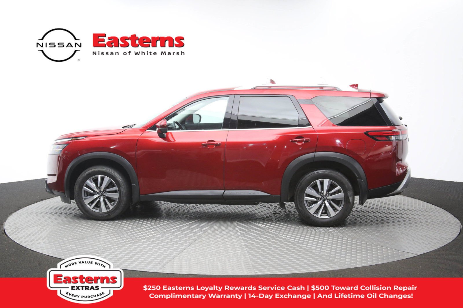 Used 2023 Nissan Pathfinder SL w/ Lighting Package (N92) AWD/4WD image 56