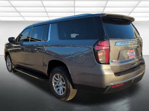 Certified 2022 Chevrolet Suburban LT image 2