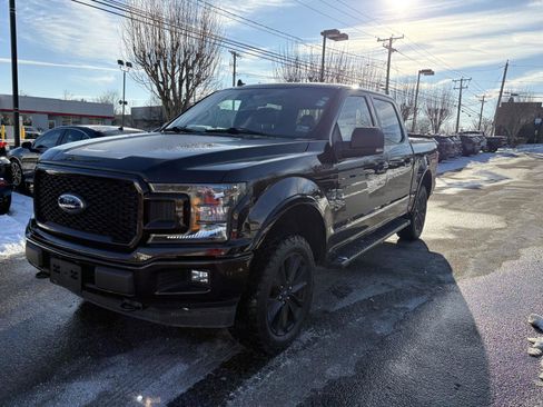 Used 2020 Ford F150 XLT w/ Equipment Group 302A Luxury image 3