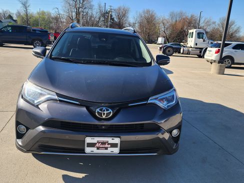 Used 2017 Toyota RAV4 Limited w/ Advanced Technology Package image 2
