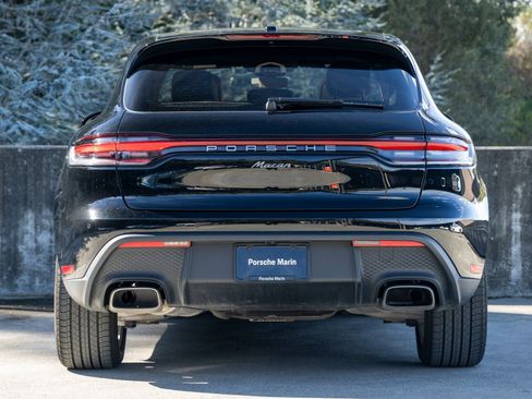 Certified 2025 Porsche Macan image 10