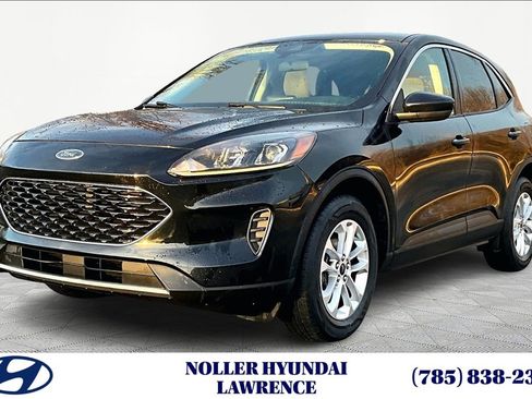 Used 2021 Ford Escape SE w/ Convenience Package image 1